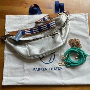 PARKER - THATCH Stylish Platinium Sling Bag